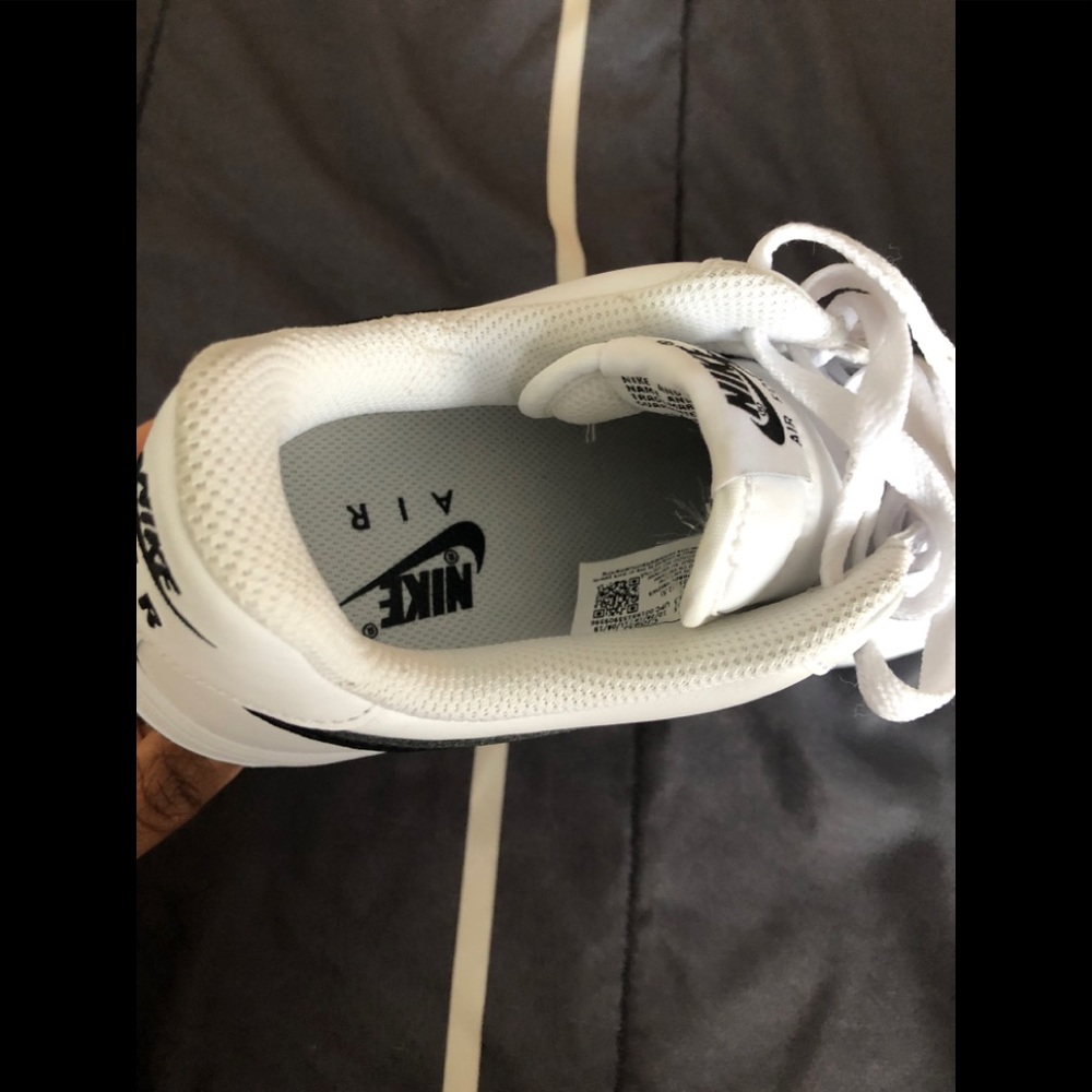 New low Top Nike•SOLD• - Picture 6 of 13